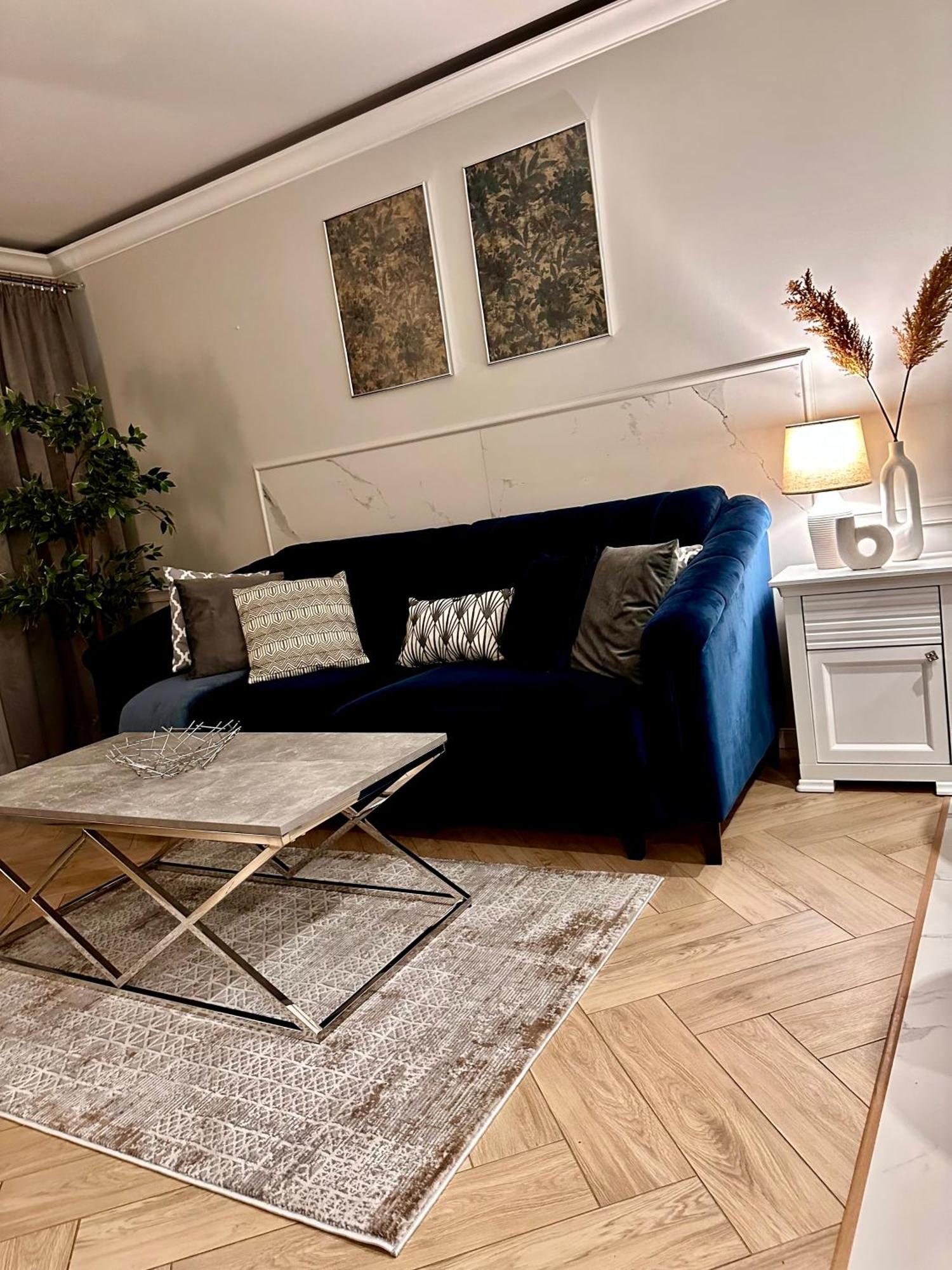 Kielce- Klonowa Nad Zalewem, 1-14 Osob, Faktura, Parking, Centrum Apartment Kielce